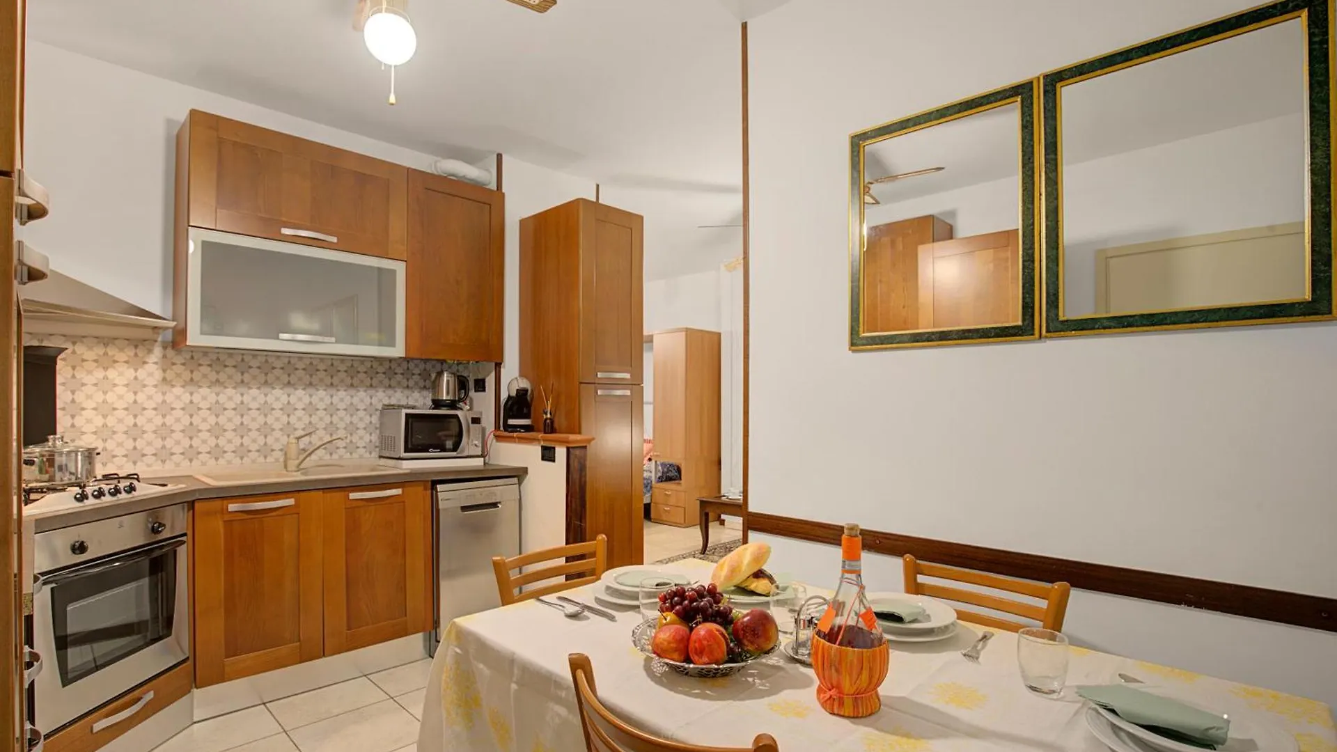 Apartment Robert House 50M From The Lake - Happy Rentals Gardone Riviera