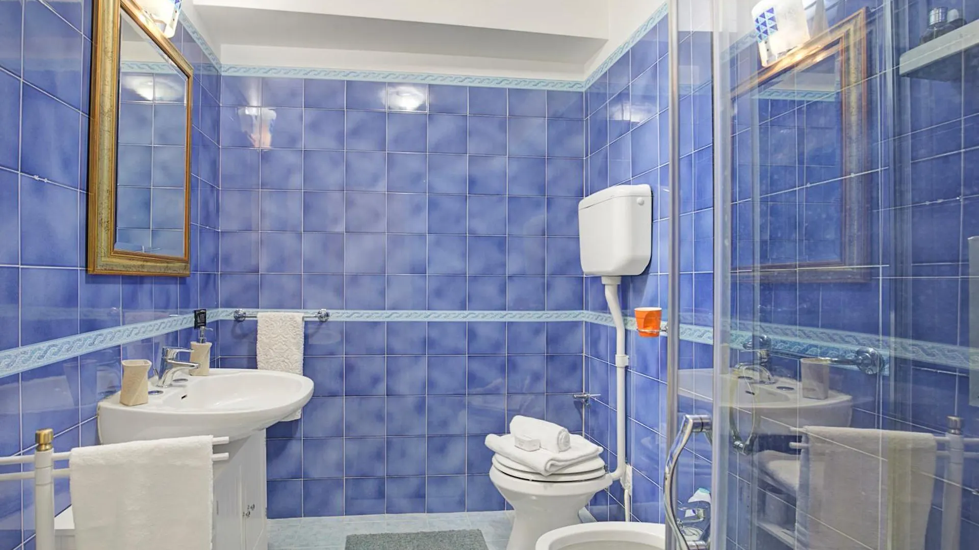 Robert House 50M From The Lake - Happy Rentals Gardone Riviera Apartment